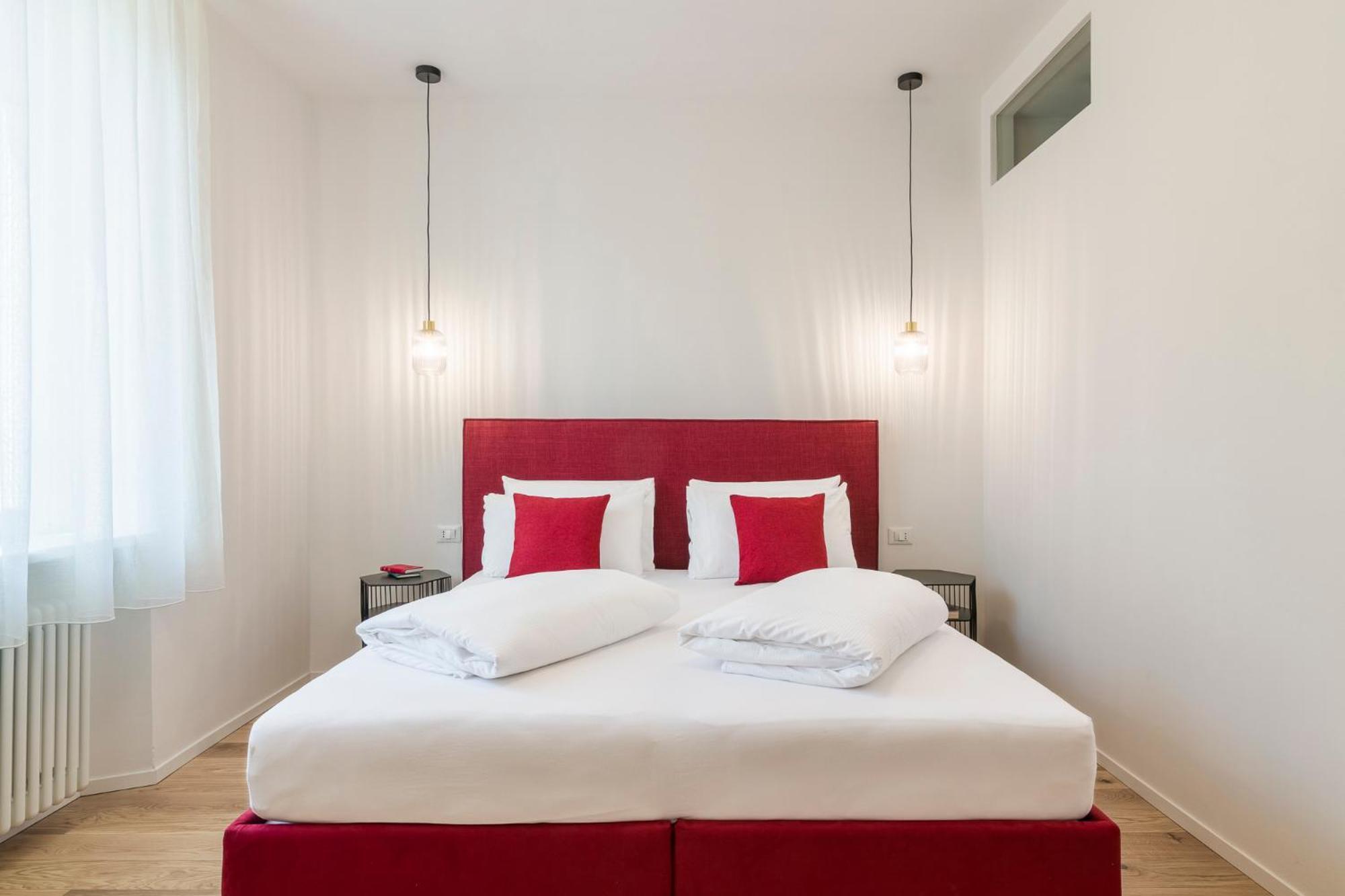 Electric Rooms & Suites Тренто Экстерьер фото